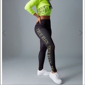 True Religion Bodied Neon Repeat Logo Leggings Size Small